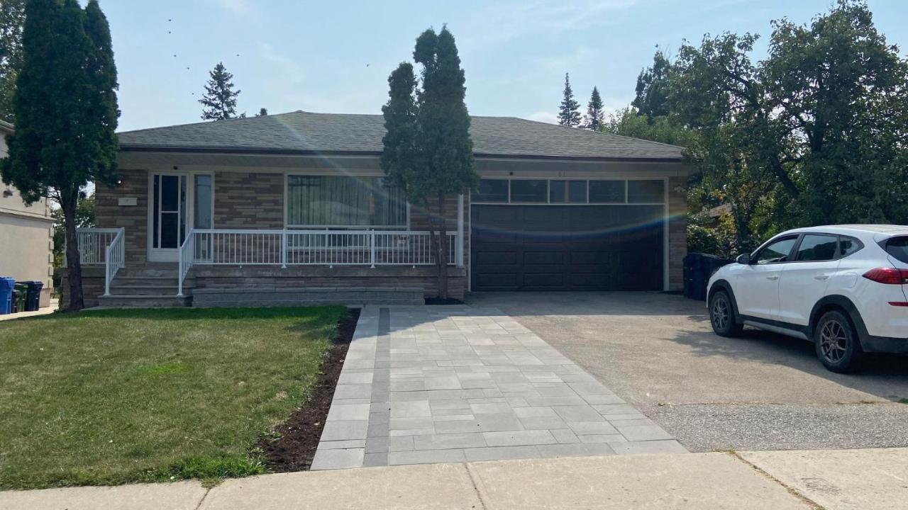 Spectacular 3 Bedroom 2 Wr House - Close To Airport Toronto Dış mekan fotoğraf