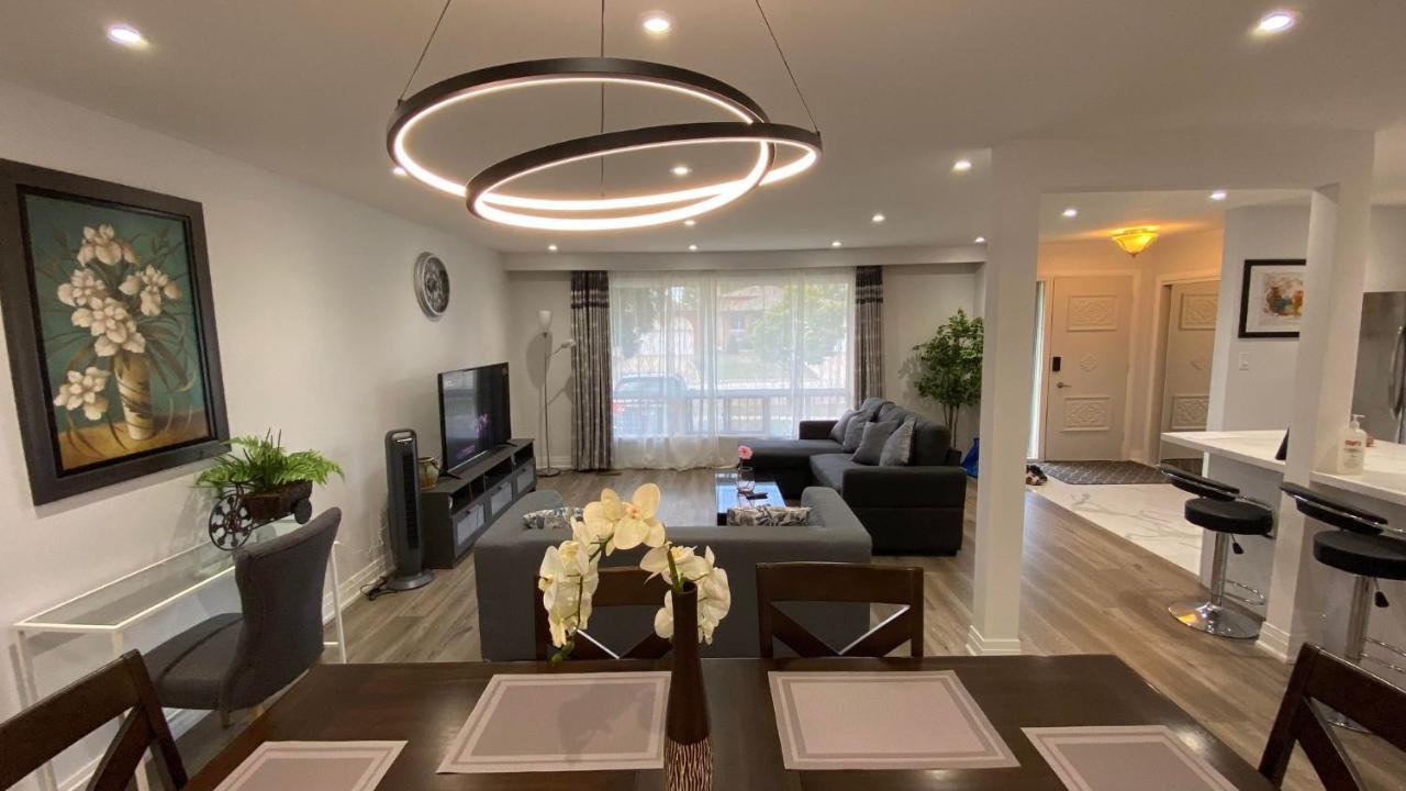Spectacular 3 Bedroom 2 Wr House - Close To Airport Toronto Dış mekan fotoğraf