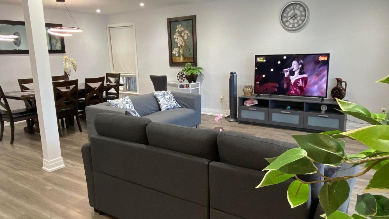 Spectacular 3 Bedroom 2 Wr House - Close To Airport Toronto Dış mekan fotoğraf