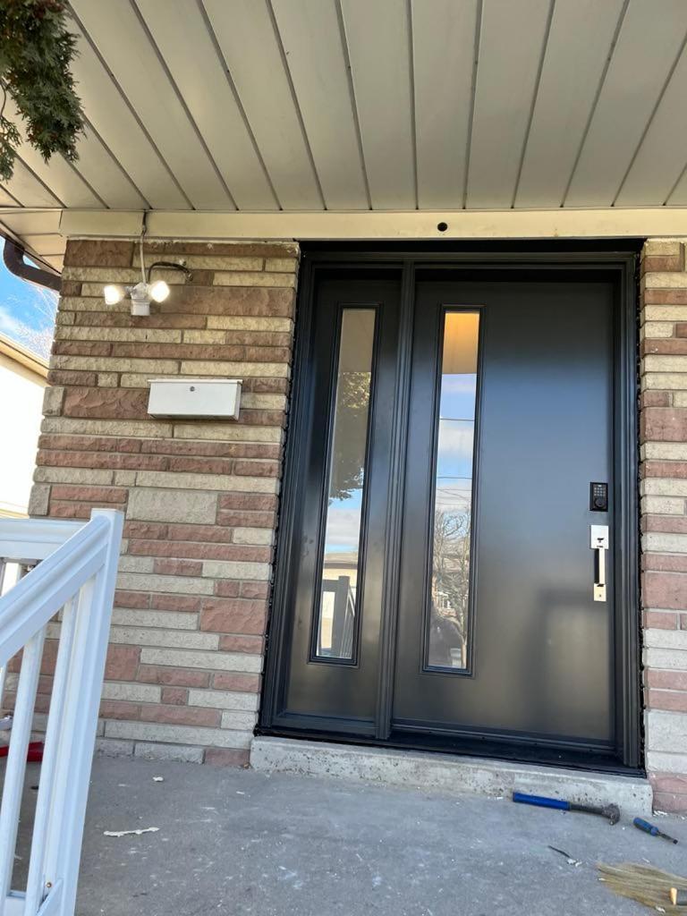 Spectacular 3 Bedroom 2 Wr House - Close To Airport Toronto Dış mekan fotoğraf
